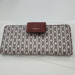 Fossil Women's Brown and Cream Patterned Wallet